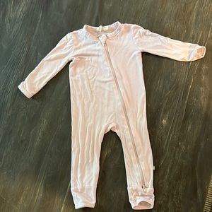 Kyte BABY zippered romper Blush 6-12 mos.